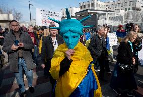 Rally at US Embassy in Kyiv