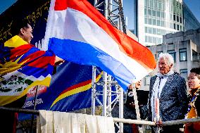 Richard Gere Joins Tibetans and Supporters In The Hague