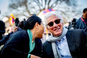 Richard Gere Joins Tibetans and Supporters In The Hague