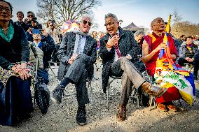 Richard Gere Joins Tibetans and Supporters In The Hague