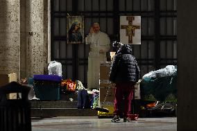 Religion: homeless people live  near St. Peter's Basilica.