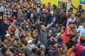 Daily Wagers And Casual Laborers Protest In Srinagar