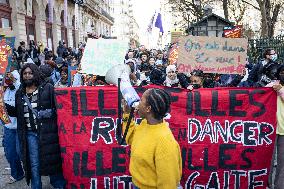 Demonstration Of The Young Migrants Sheltered At Gaité Lyrique, In Paris