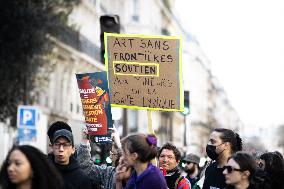 Demonstration Of The Young Migrants Sheltered At Gaité Lyrique, In Paris