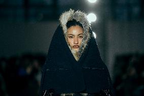 PFW - Ottolinger Runway - Paris AJ