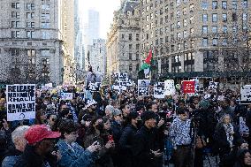 Hundreds Rally To Demand Release Of Pro-Palestinian Activist