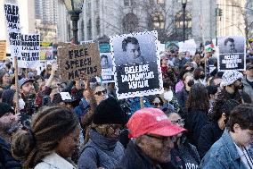 Hundreds Rally To Demand Release Of Pro-Palestinian Activist