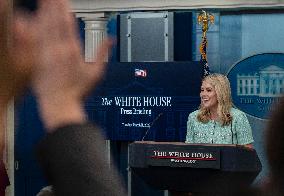 White House Press  Briefing Bye Karolin Levitt  Talks To Press