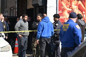 Man In His 20s Shot In Head And Killed At 10 Meserole Street In Williamsburg Brooklyn New York