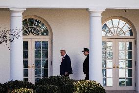 DC: President Trump views Tesla vehicles in Front of The White House
