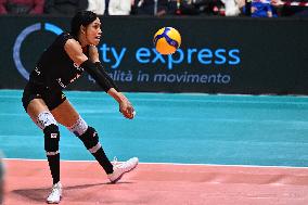 SMI Roma Volley v Reale Mutua Fenera Chieri '76 - CEV Challenge Cup Final 2nd Leg