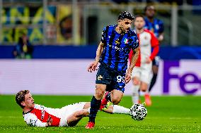 FC Internazionale Milano v Feyenoord - UEFA Champions League 2024/25 Round of 16 Second Leg