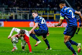 FC Internazionale Milano v Feyenoord - UEFA Champions League 2024/25 Round of 16 Second Leg