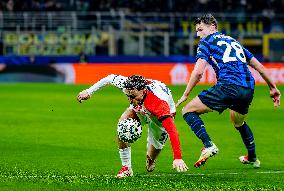 FC Internazionale Milano v Feyenoord - UEFA Champions League 2024/25 Round of 16 Second Leg