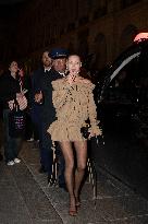 PFW - Kate And Lila Moss Head To Saint Laurent