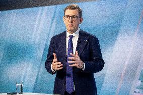 Government crisis in Estonia.