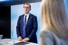 Government crisis in Estonia.