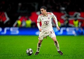 Bayer 04 Leverkusen vs Bayern Munich - Champions League Round of 16