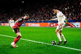 Bayer 04 Leverkusen vs Bayern Munich - Champions League Round of 16