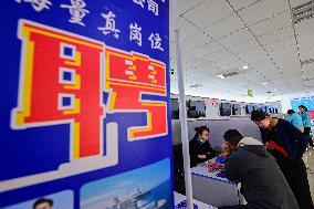 Human Resources Market in Qingzhou