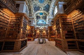 National Assembly Library Set to Reopen This Spring - Paris