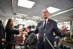 Eric Lombard visits Windcraft company in Paris FA