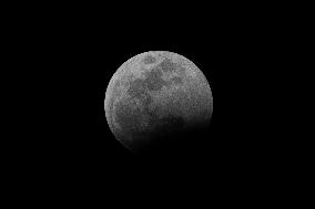 Total Lunar Eclipse Over Mexico City