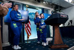 Mock News Conference - Washington