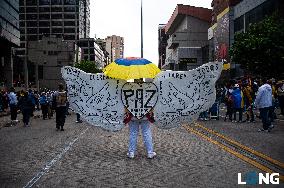 Demonstrations in Support of Colombian President Reforms