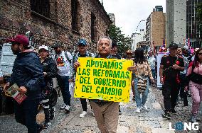 Demonstrations in Support of Colombian President Reforms