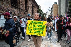 Demonstrations in Support of Colombian President Reforms