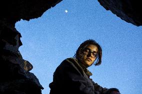 Female Peshmerga Fighters In The Mountains - Iraq