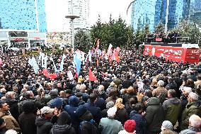 Supporters gathering in front of CHP headquarters - Ankara