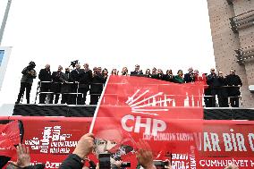 Supporters gathering in front of CHP headquarters - Ankara