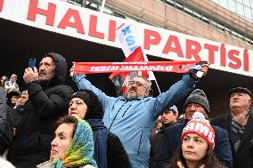 Supporters gathering in front of CHP headquarters - Ankara