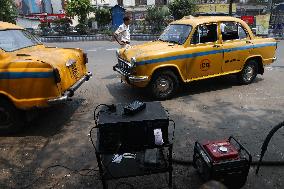 Pollution Check In Kolkata, India - 25 Mar 2025