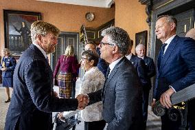 Royals Receive The King's Commissioners - The Hague