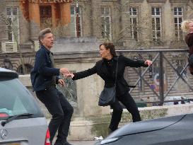 Jennifer Garner And Nikolaj Coster-Waldau On Set Of The Last Thing He Told Me - Paris