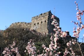 Firefighters Patrol Jinshanling Great Wall Scenic Area in  Cheng