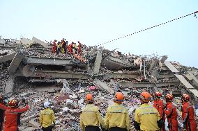 Rescue Search For Survivors Three Days After Quake - Myanmar