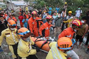 Rescue Search For Survivors Three Days After Quake - Myanmar