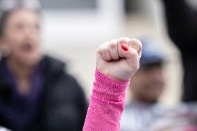 Protestors rally in support of Planned Parenthood, in front of the Supreme Court