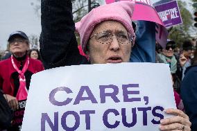 Protestors rally in support of Planned Parenthood, in front of the Supreme Court
