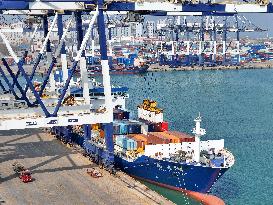 The United States Imposes Equivalent Tariffs