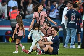 PSG celebrates Ligue 1 winning - FA