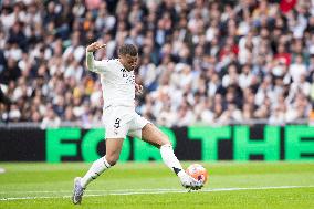 Real Madrid CF v Valencia CF - La Liga EA Sports