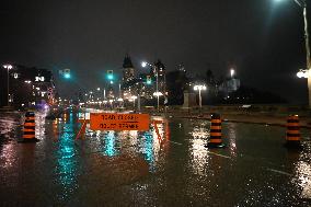 Parliament Hill On Lockdown Due To Barricaded Individual In Ottawa Canada