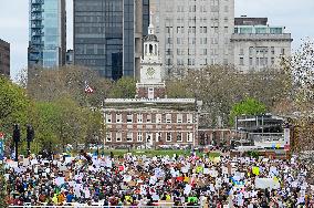 Thousands Join Anti-Trump/Musk Protest Rally in Philadelphia, PA