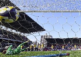 Football: Japan vs. Colombia