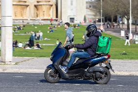 Delivery Services Power Through Lisbon